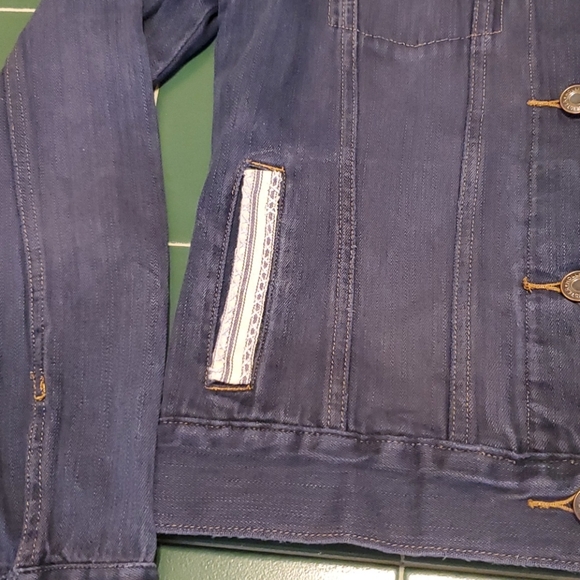 Woman's denim jacket - Picture 2 of 8